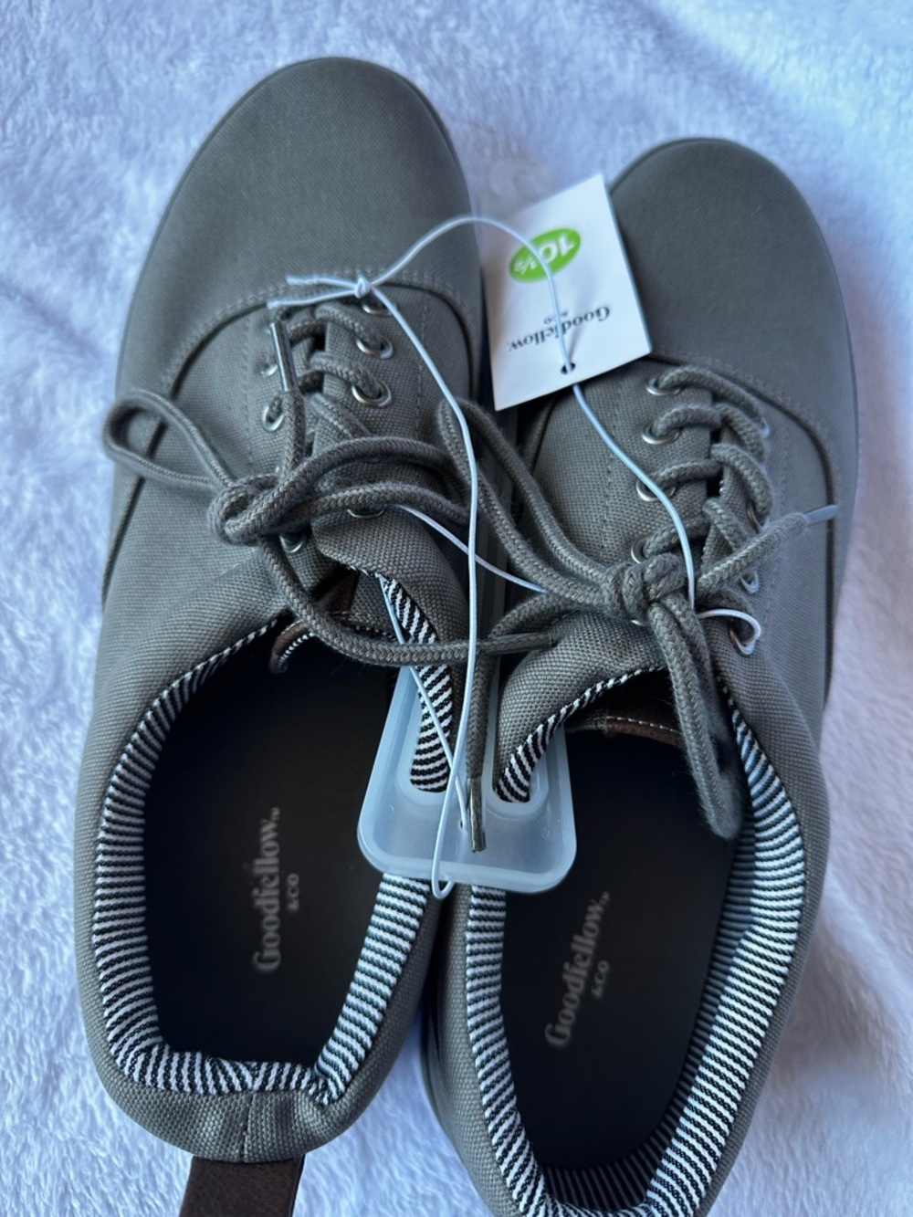 BOGO! Goodfellow and Co. Men’s Lace Up Shoe Size 10.5